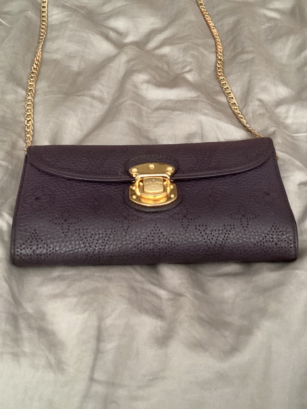 Louis Vuitton Mahina Wallet Purple Leather